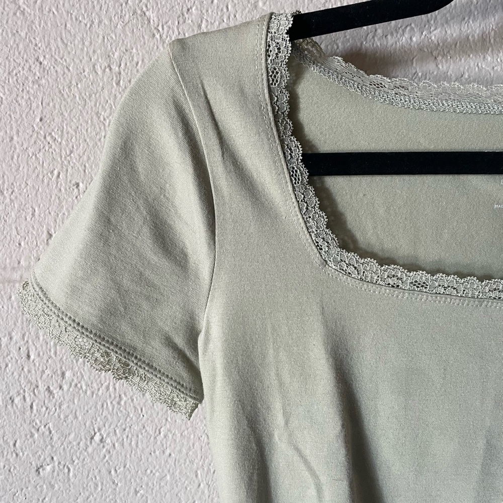 Lace Trim Baby Tee - Hollister